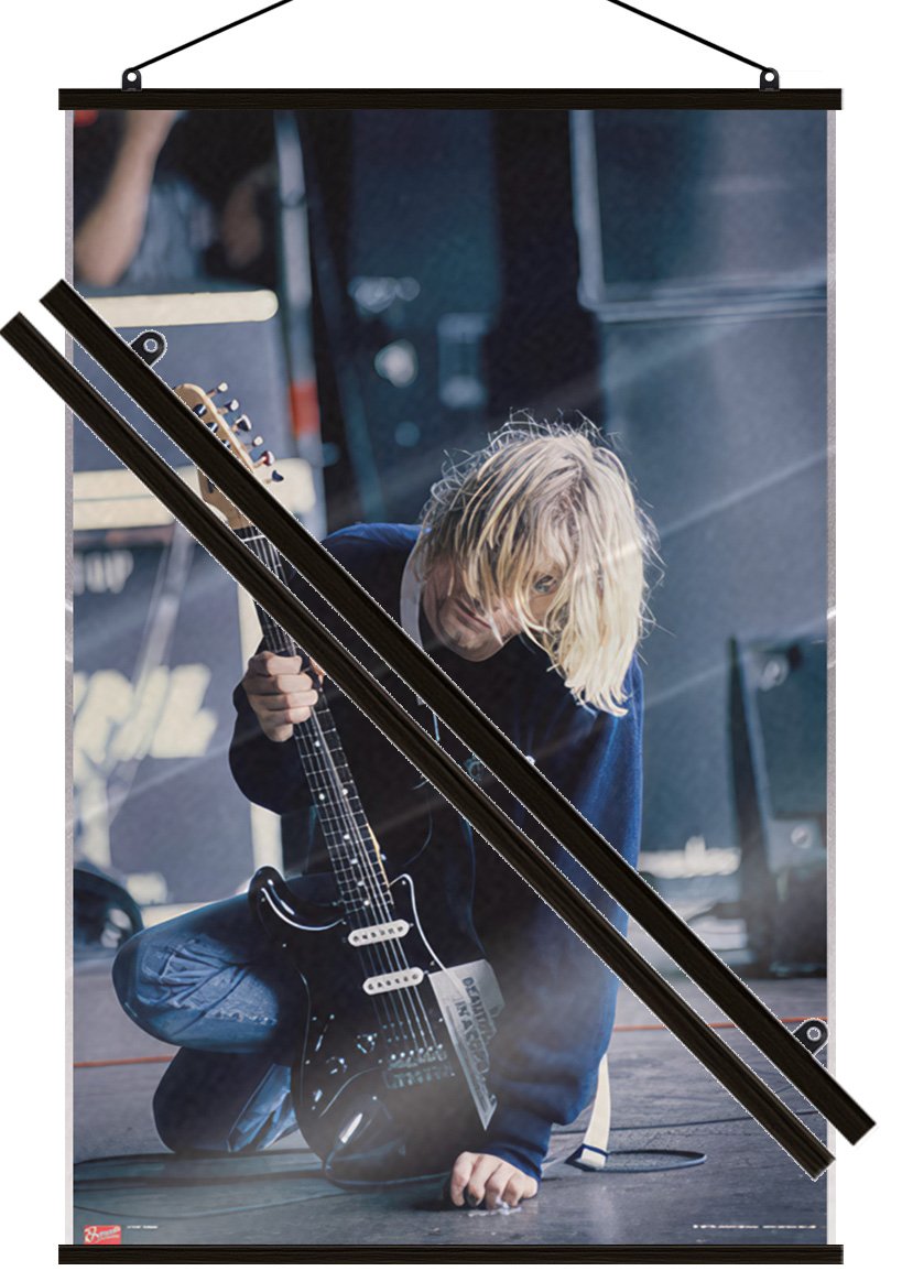 Nirvana – Music Poster (Kurt Cobain Live On Stage) (Size: 24″ x 36″) (LAMINATED)